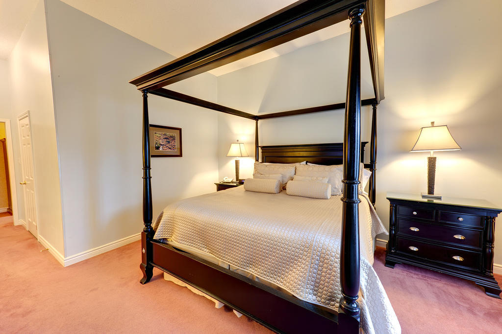 The Woodlawn Inn Cobourg Eksteriør billede