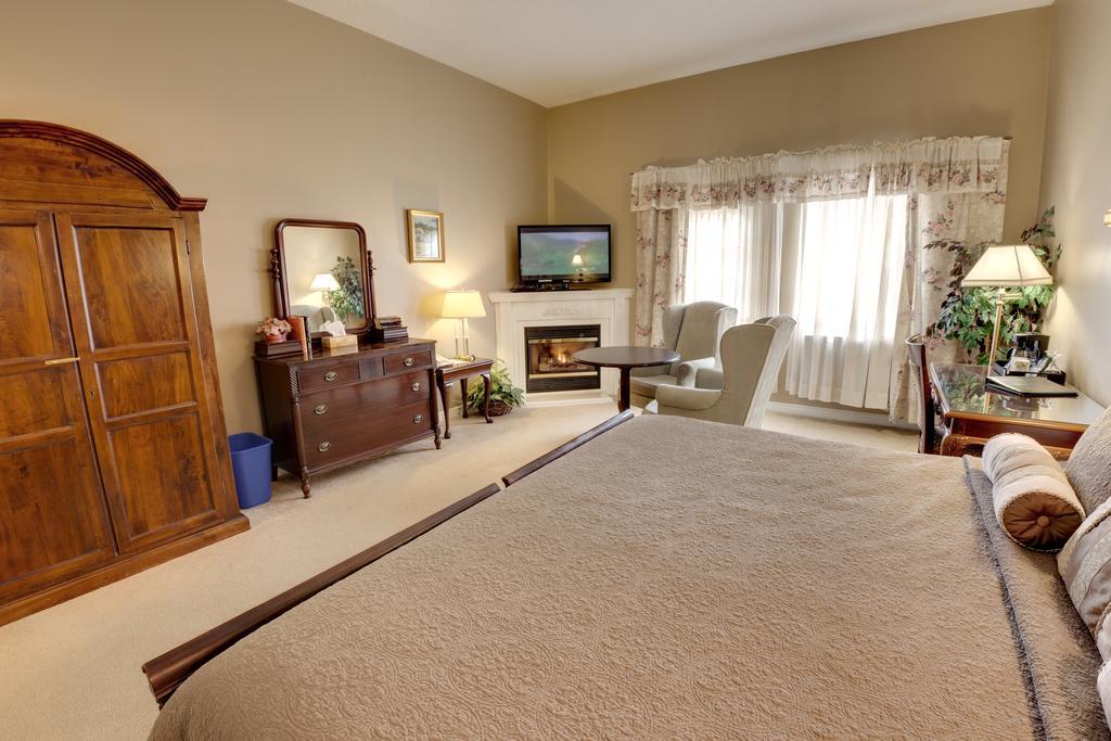 The Woodlawn Inn Cobourg Eksteriør billede