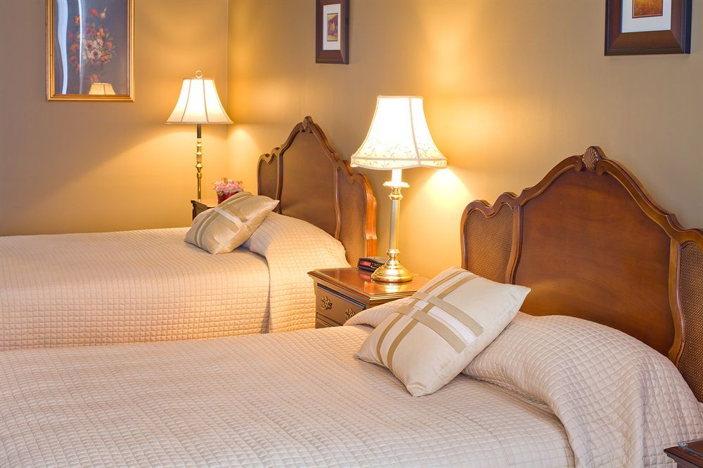 The Woodlawn Inn Cobourg Eksteriør billede